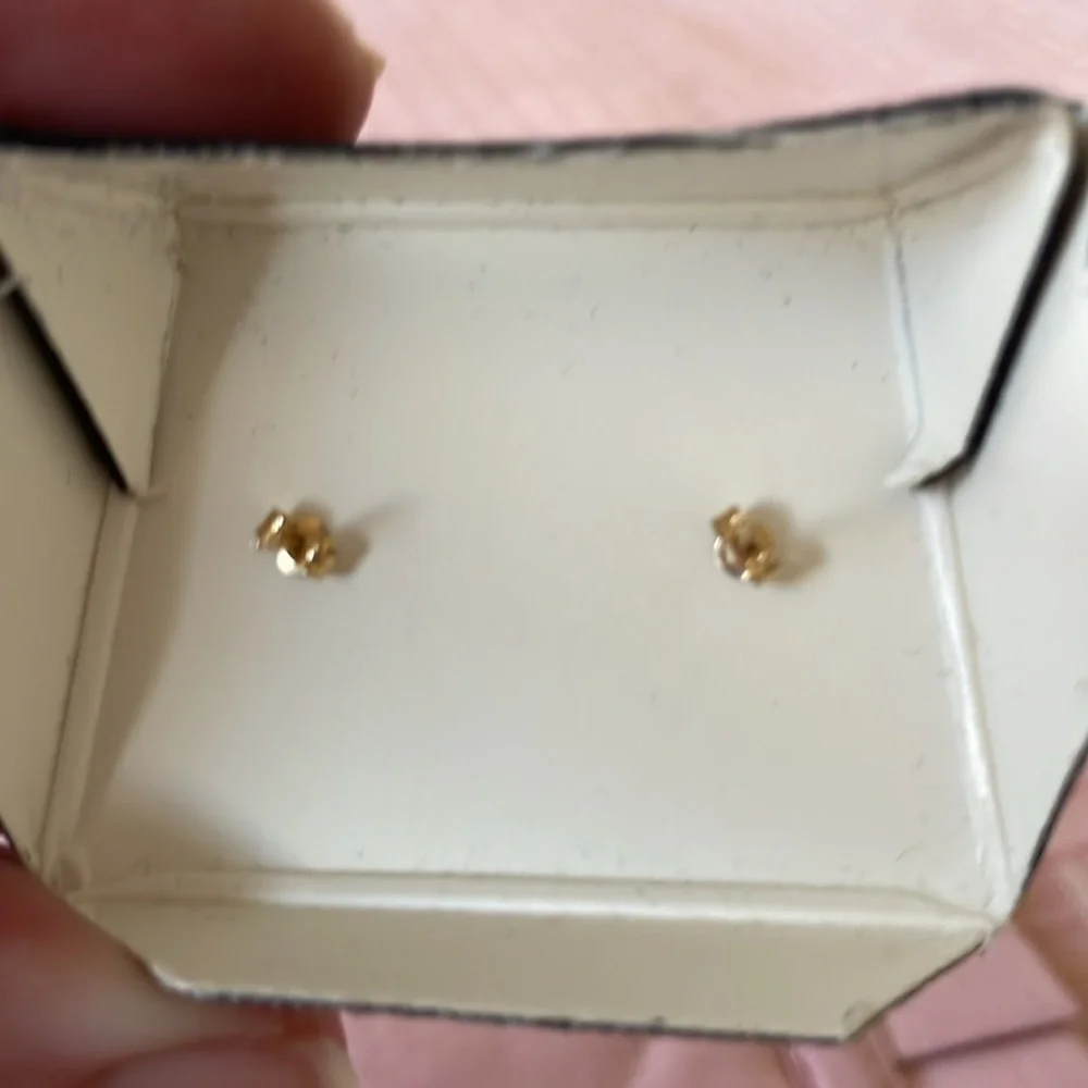 14 k gold amethyst earrings NIB